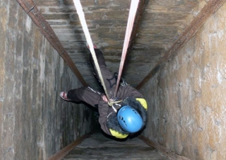  Rappel en las profundidades del Fuerle 